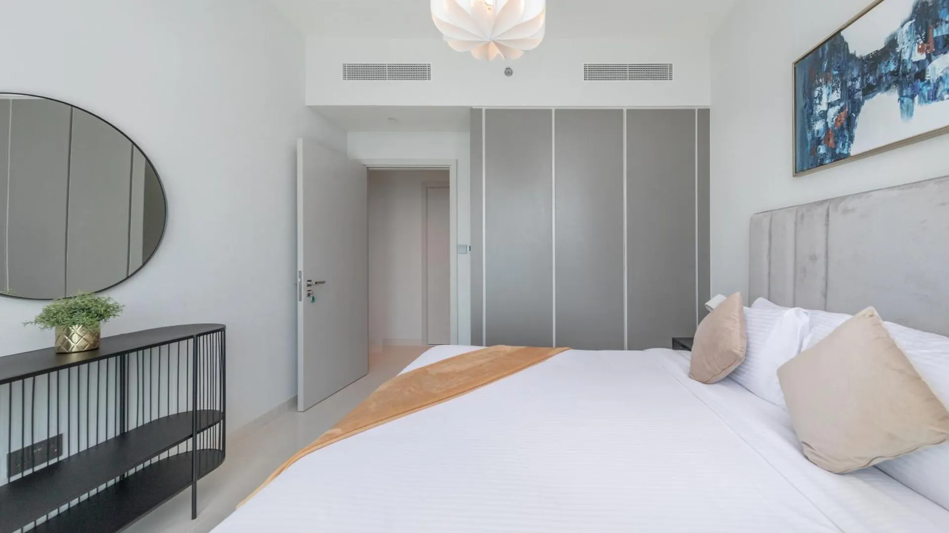 Eden'S Homes & Villas - Sunrise Bay Emaar Beachfront Dubai 0*,
